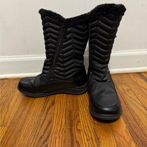 Black Quilted Winter Boots